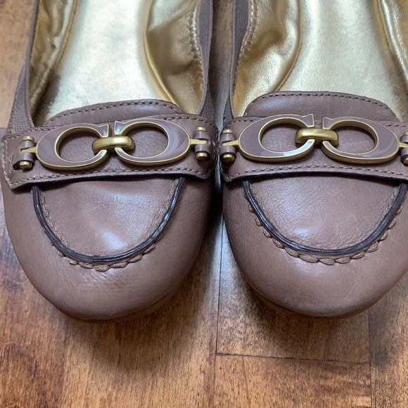 Coach “Denise” Loafers in Cobblestone - Picture 4 of 10